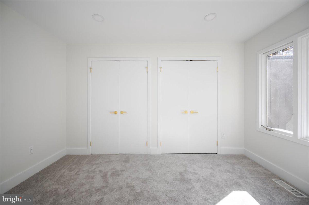 FOXVALE - Residential