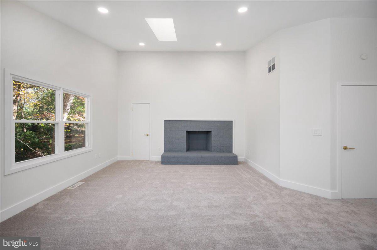 FOXVALE - Residential