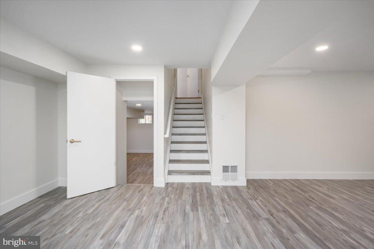 FOXVALE - Residential