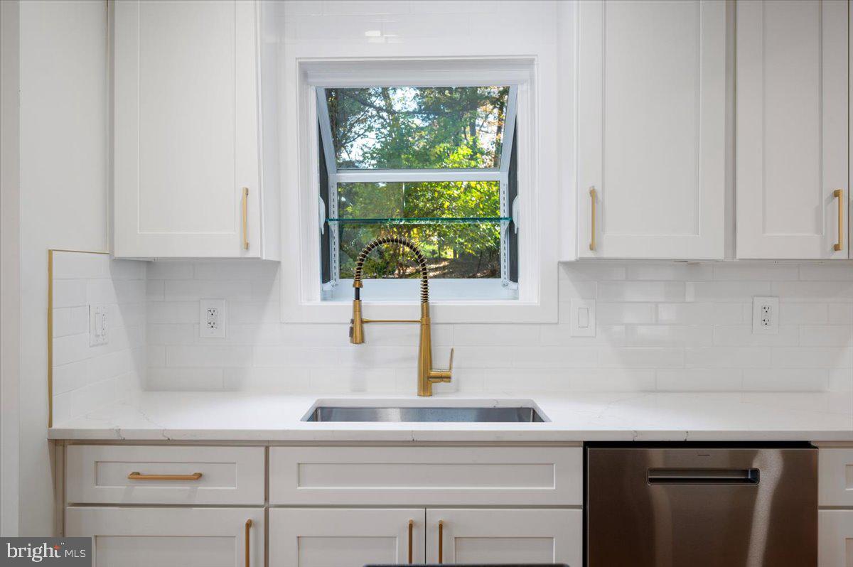 FOXVALE - Residential