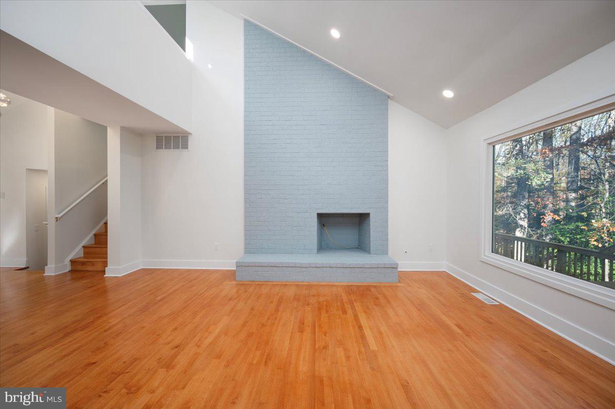 FOXVALE - Residential