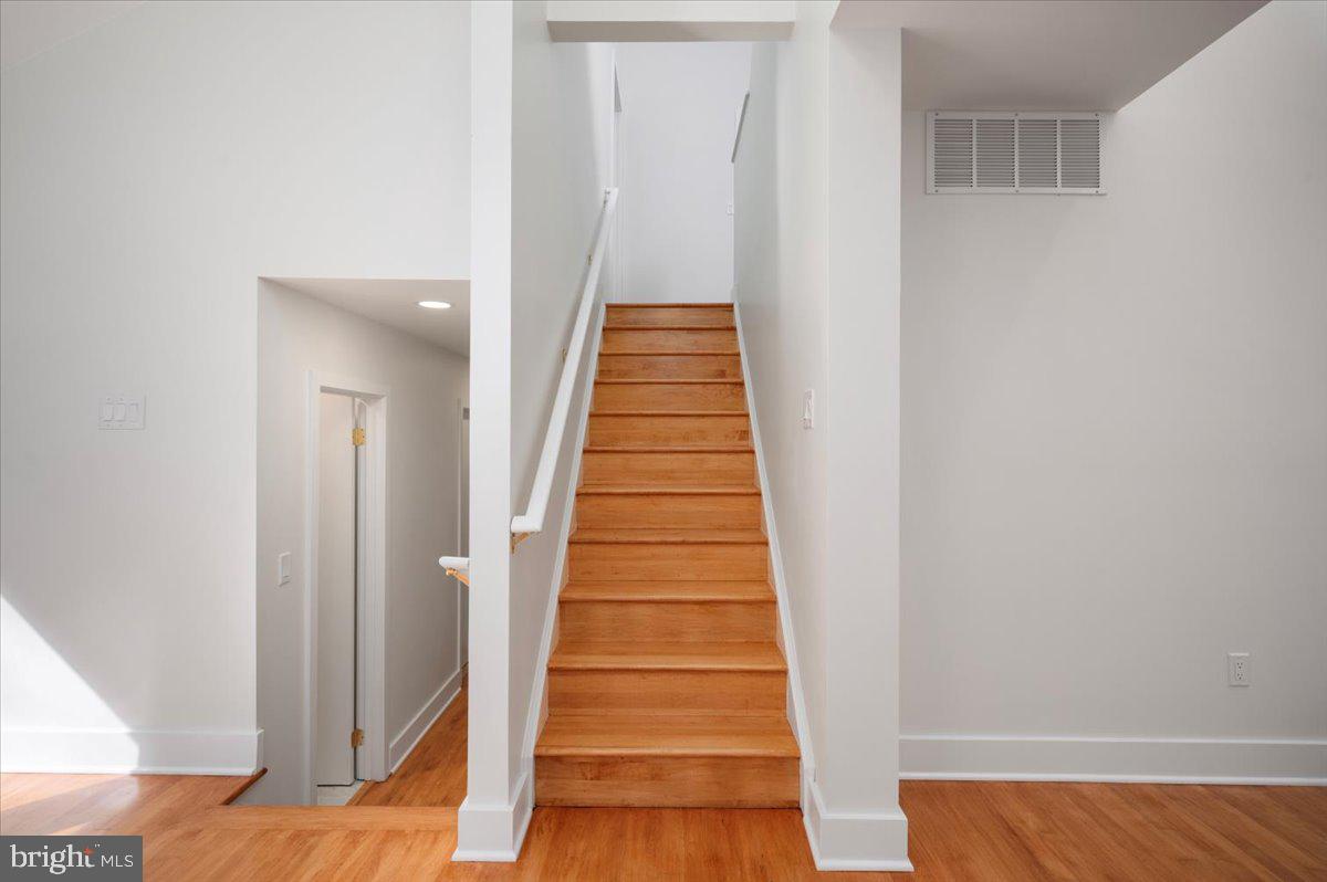 FOXVALE - Residential