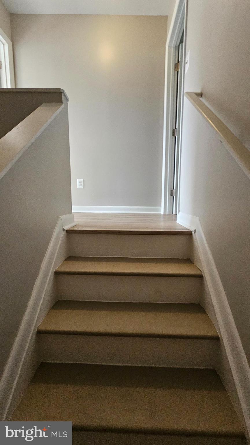 UPTON - Residential Lease