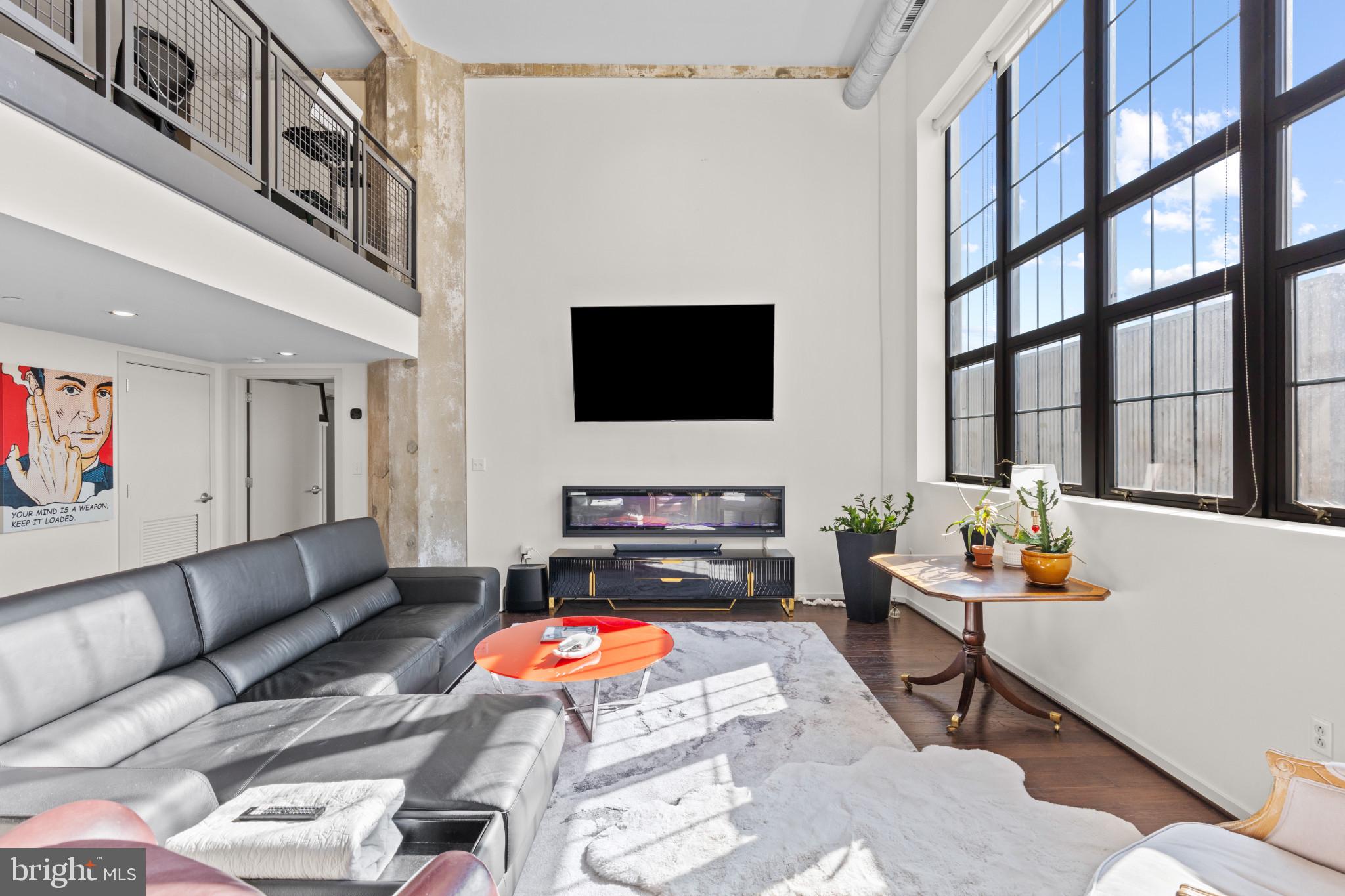 LOCUST POINT - Residential