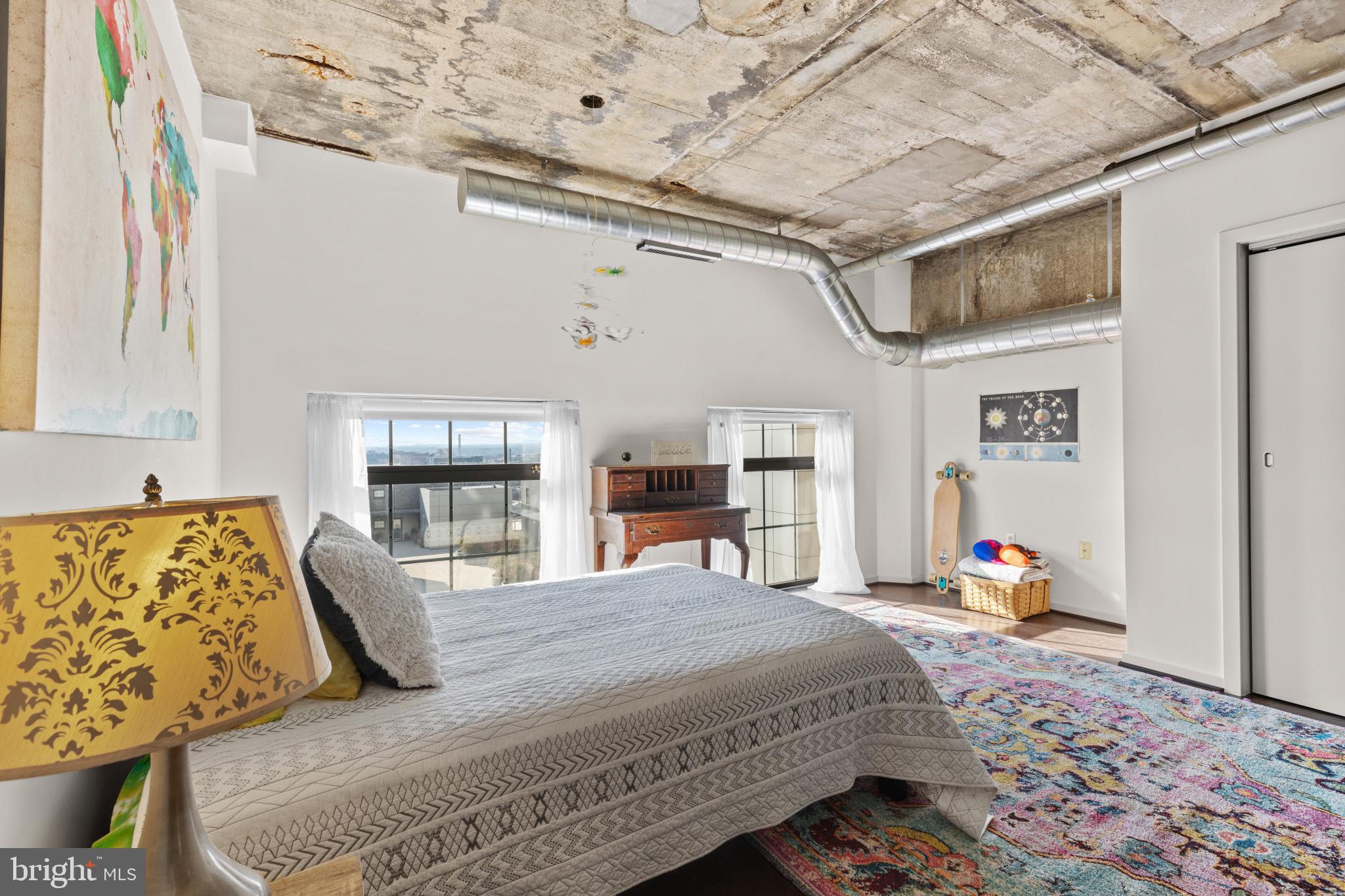 LOCUST POINT - Residential