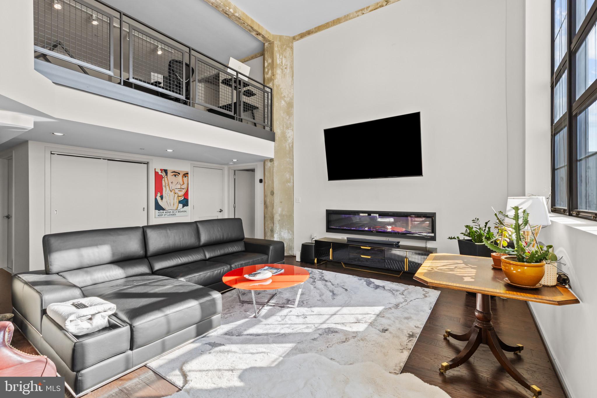 LOCUST POINT - Residential