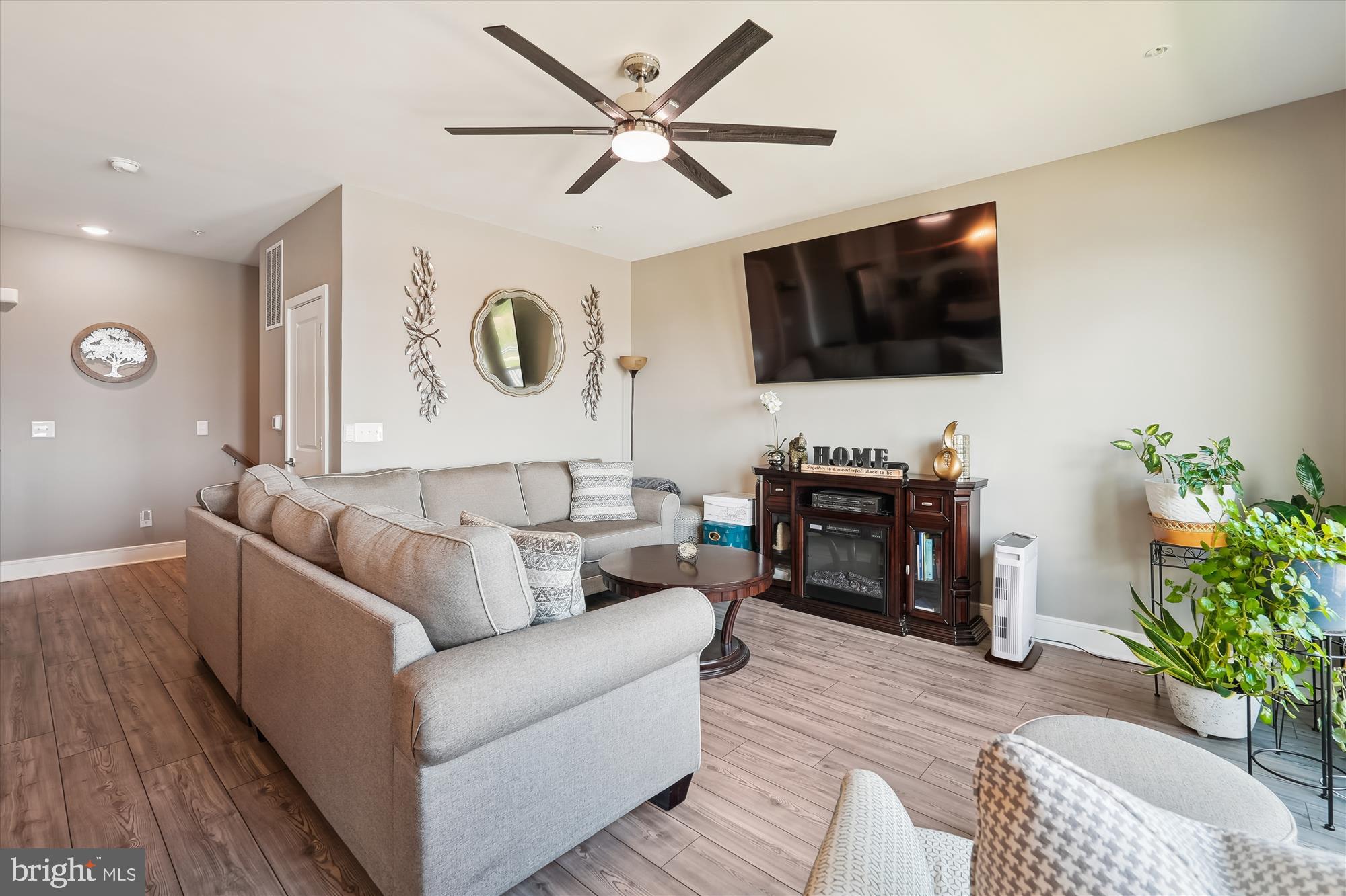 20797 LAMLASH TERRACE