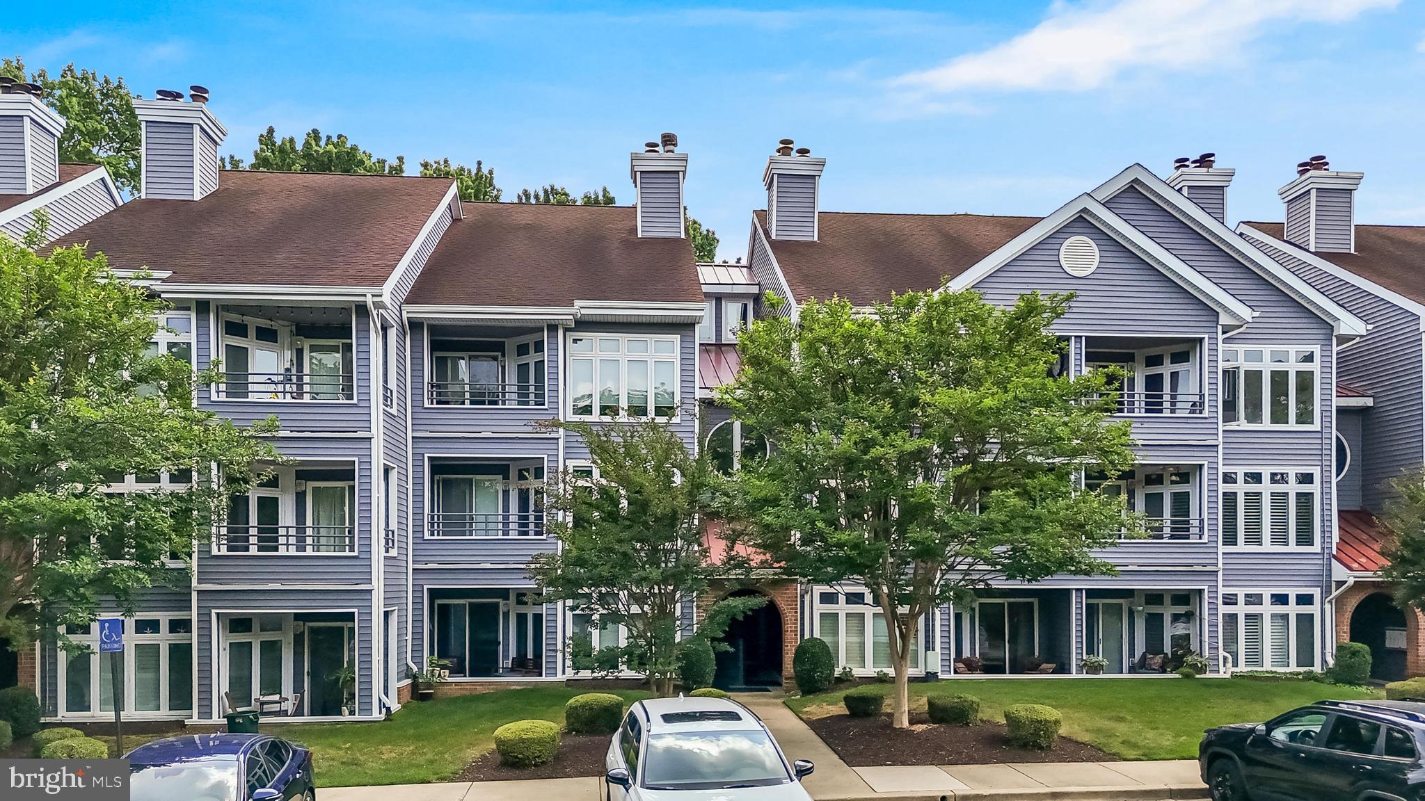 1140 LAKE HERON 2A