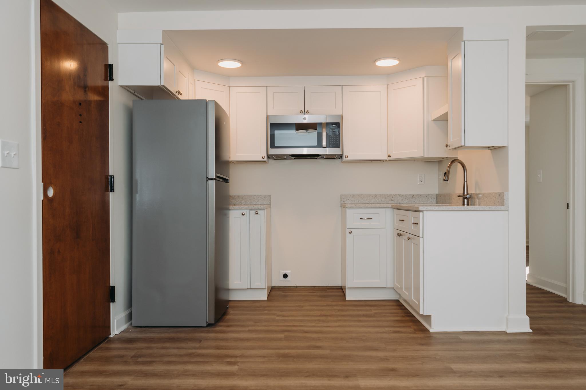 380 BROADVIEW AVENUE APT 5