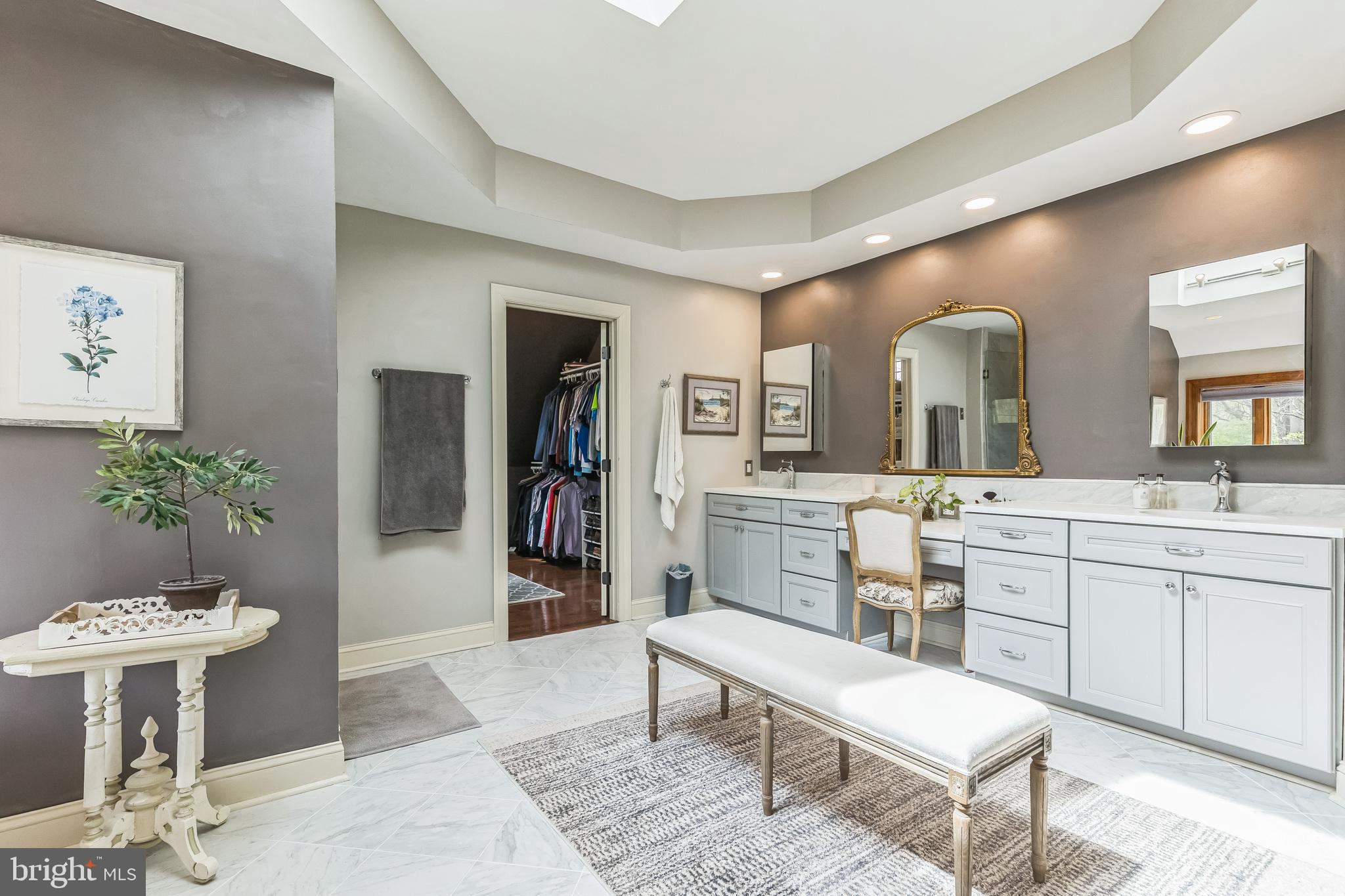 WINCHESTER - Residential