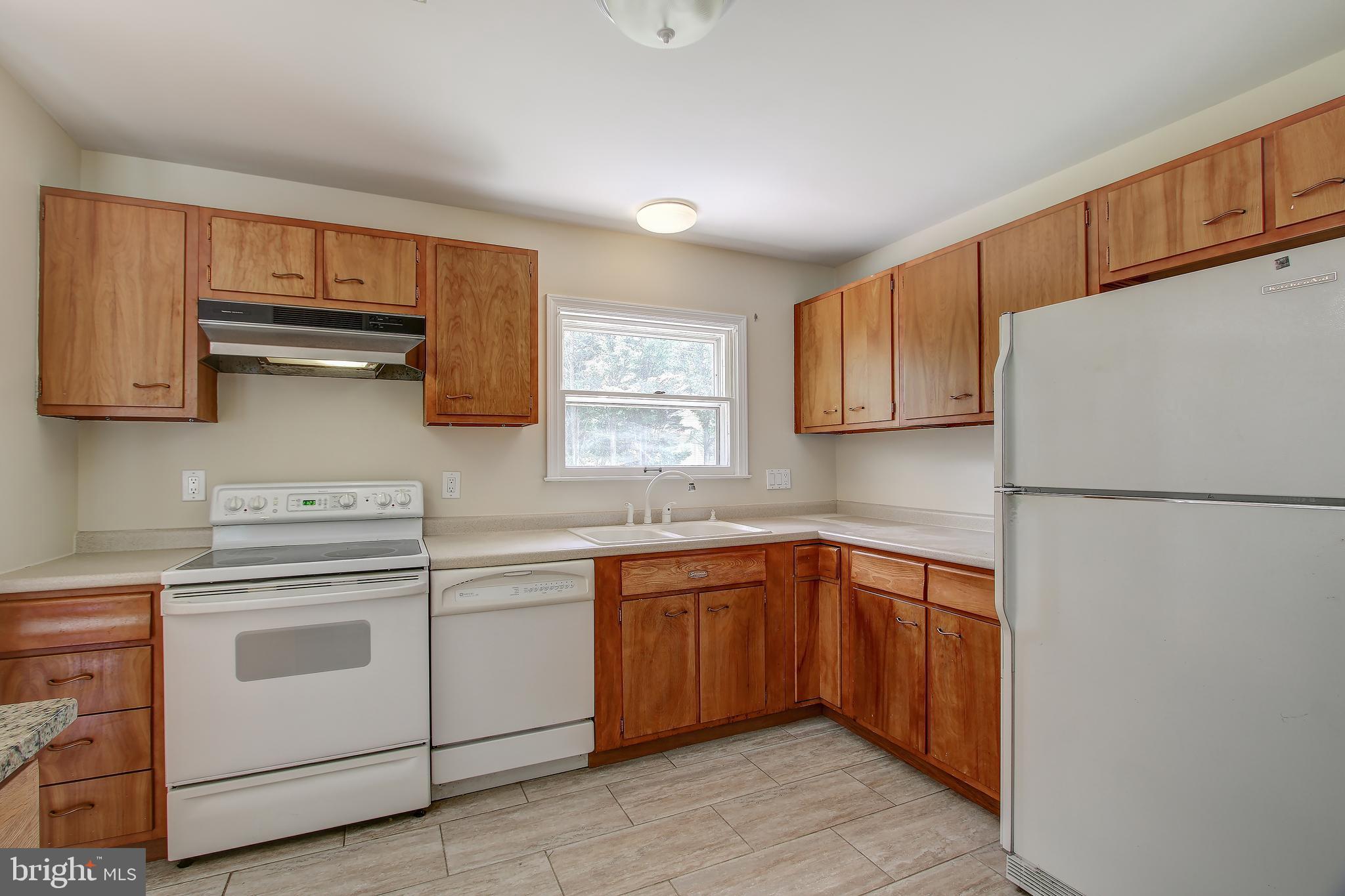 BROYHILLS ADDITION - Residential Lease