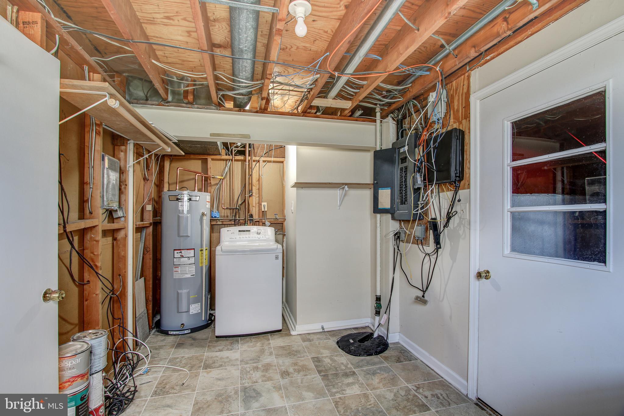 BROYHILLS ADDITION - Residential Lease