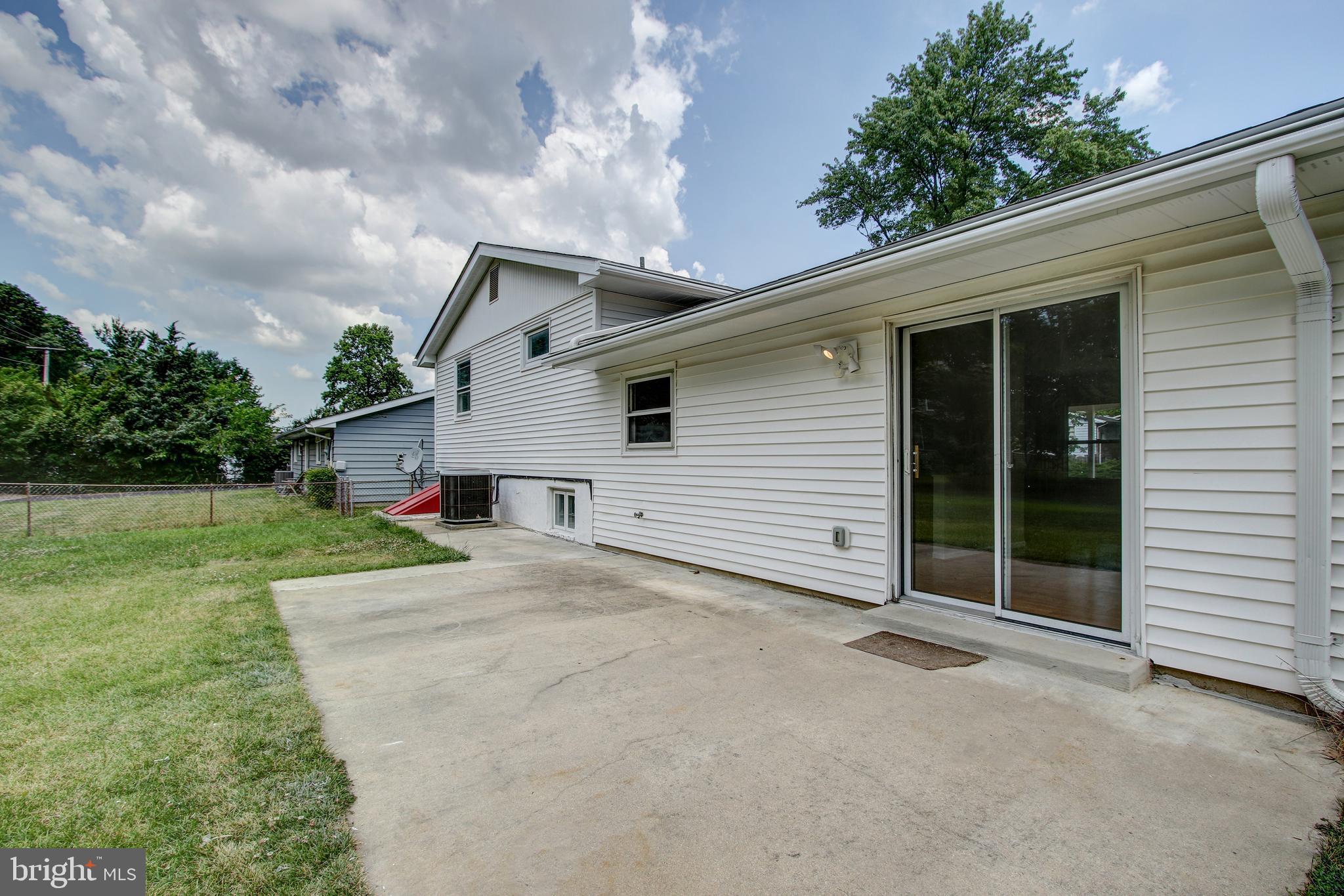 BROYHILLS ADDITION - Residential Lease