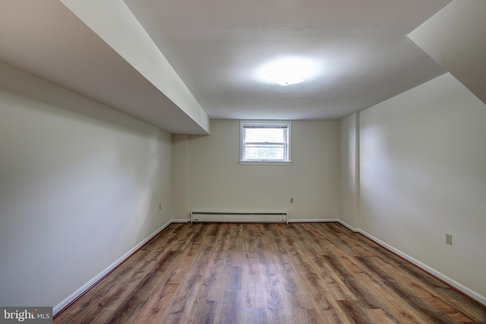 BROYHILLS ADDITION - Residential Lease