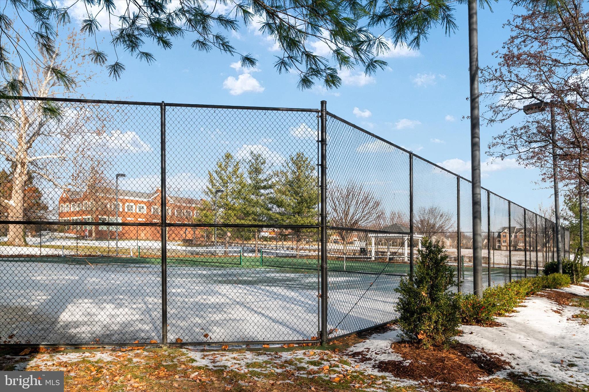 FAIRWOOD - Residential