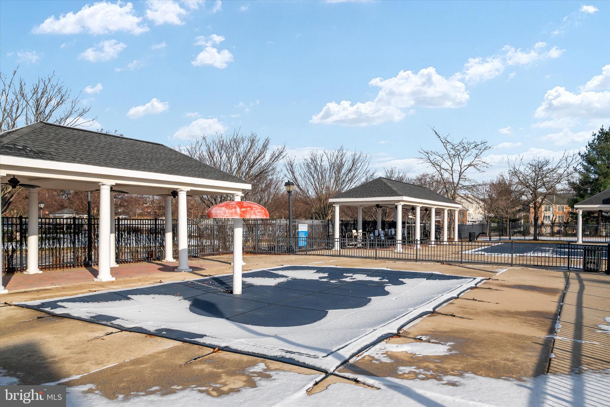 FAIRWOOD - Residential