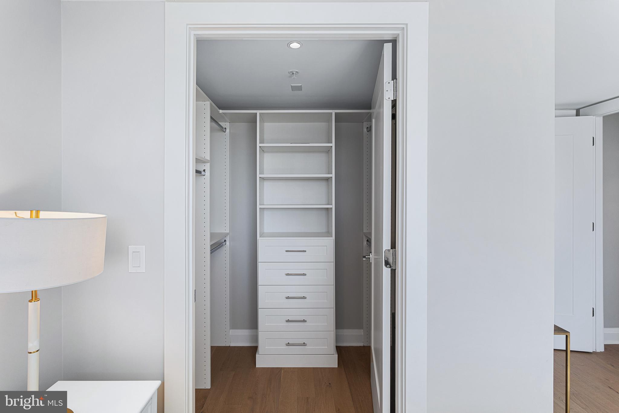 OLD TOWN ALEXANDRIA - Residential