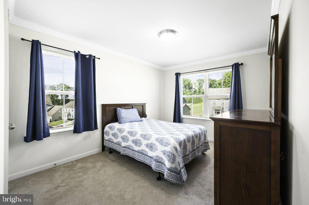 WINDSOR MANOR - Residential