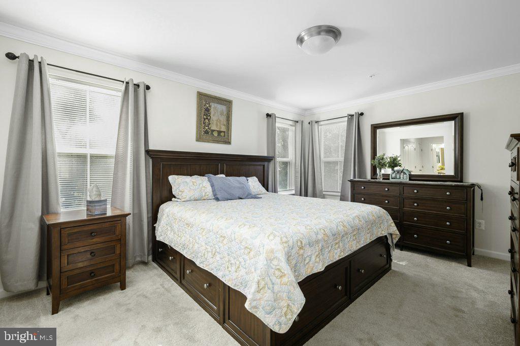 WINDSOR MANOR - Residential