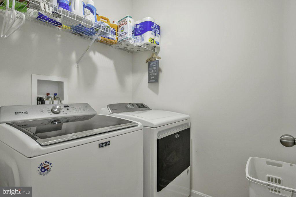 WINDSOR MANOR - Residential