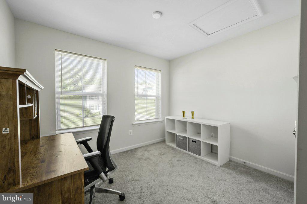 WINDSOR MANOR - Residential