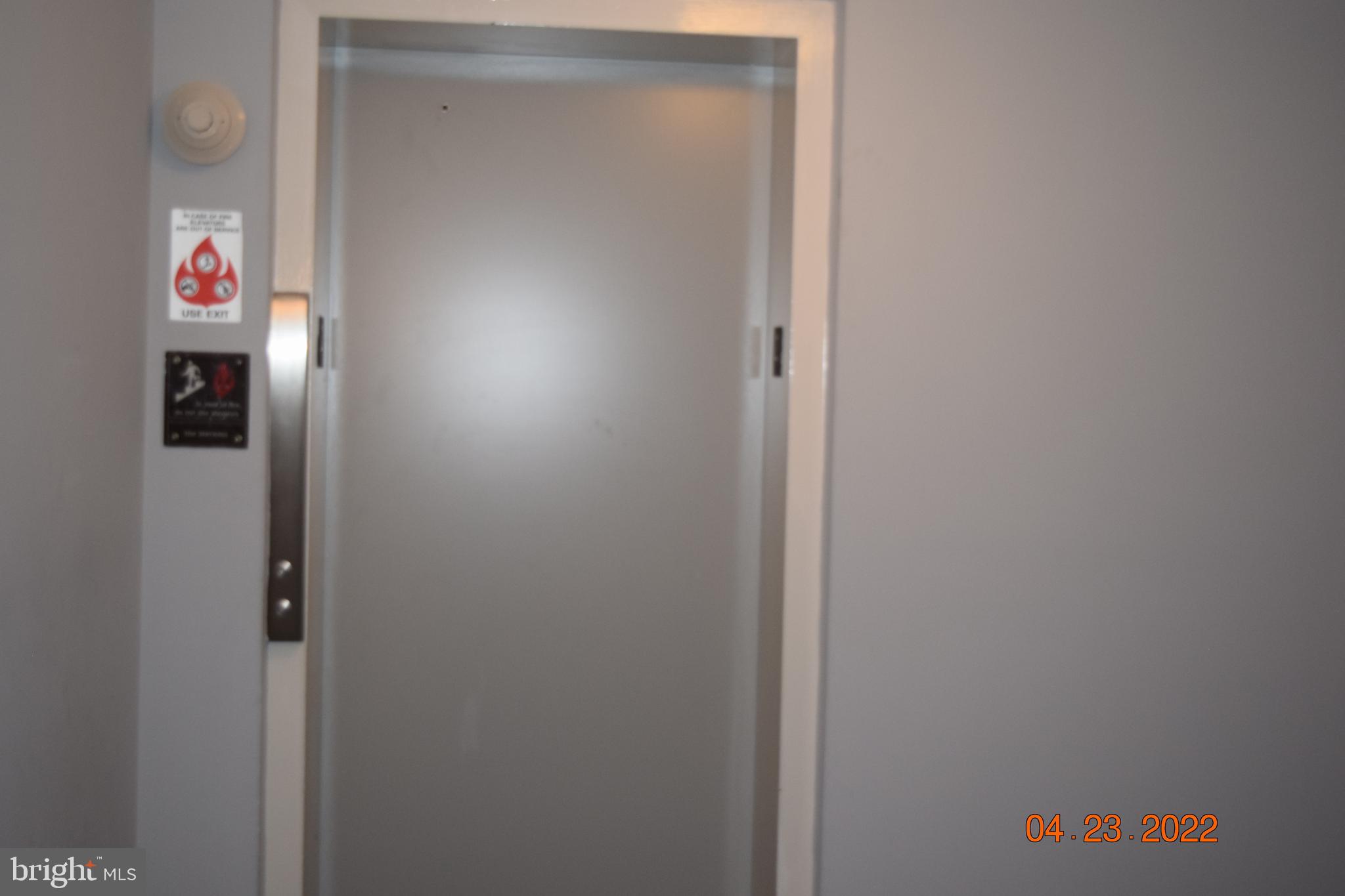 IVYMOUNT COURT - Residential Lease