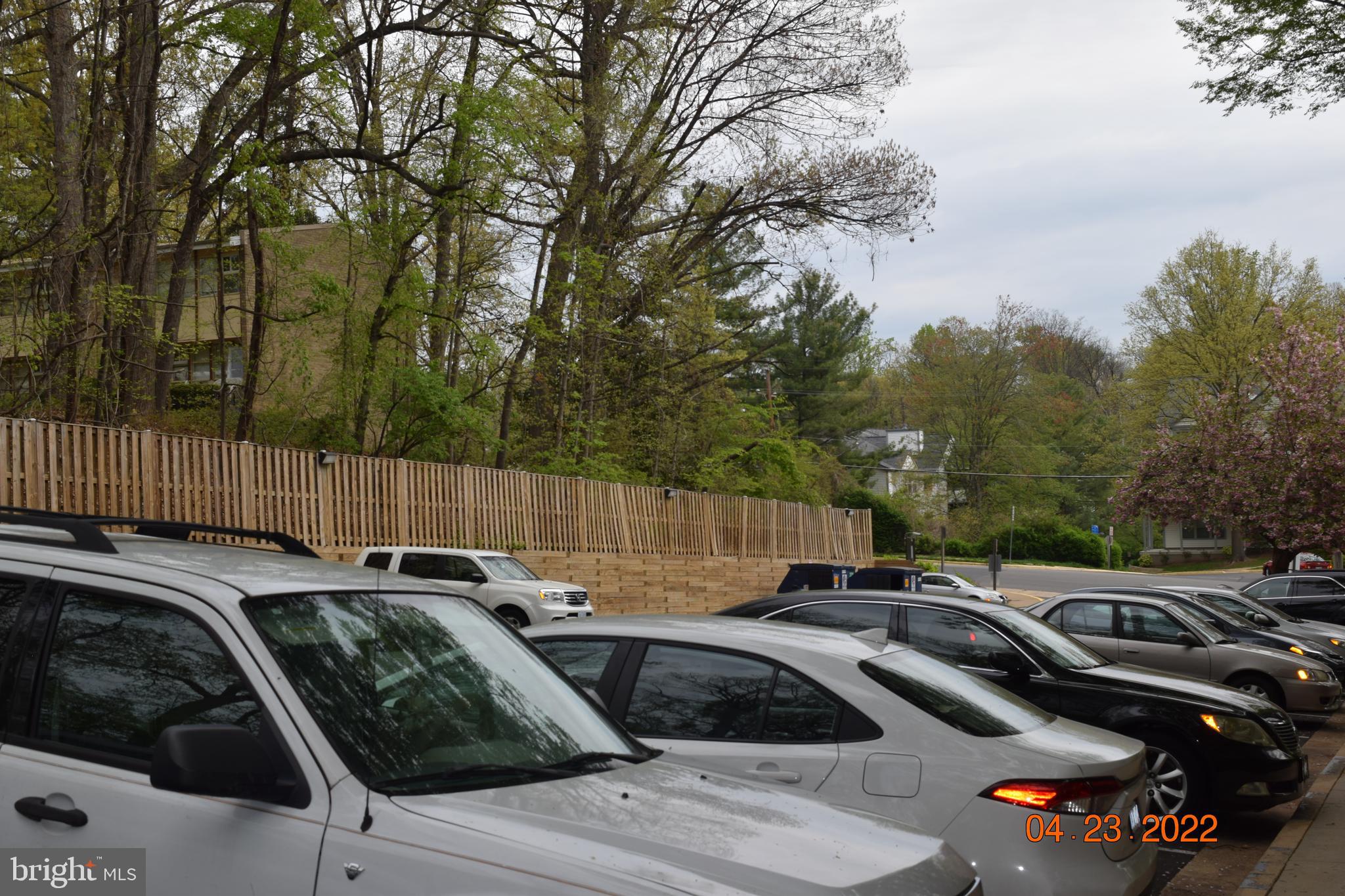 IVYMOUNT COURT - Residential Lease