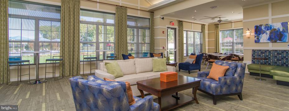 CREEKSIDE VILLAGE - Residential