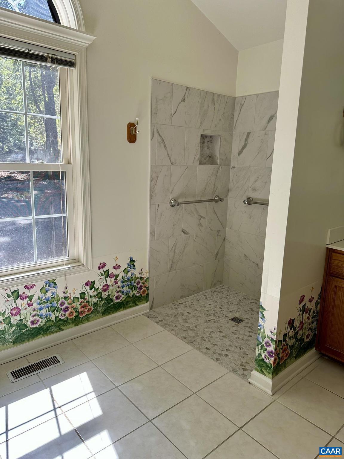 LAKE MONTICELLO - Residential