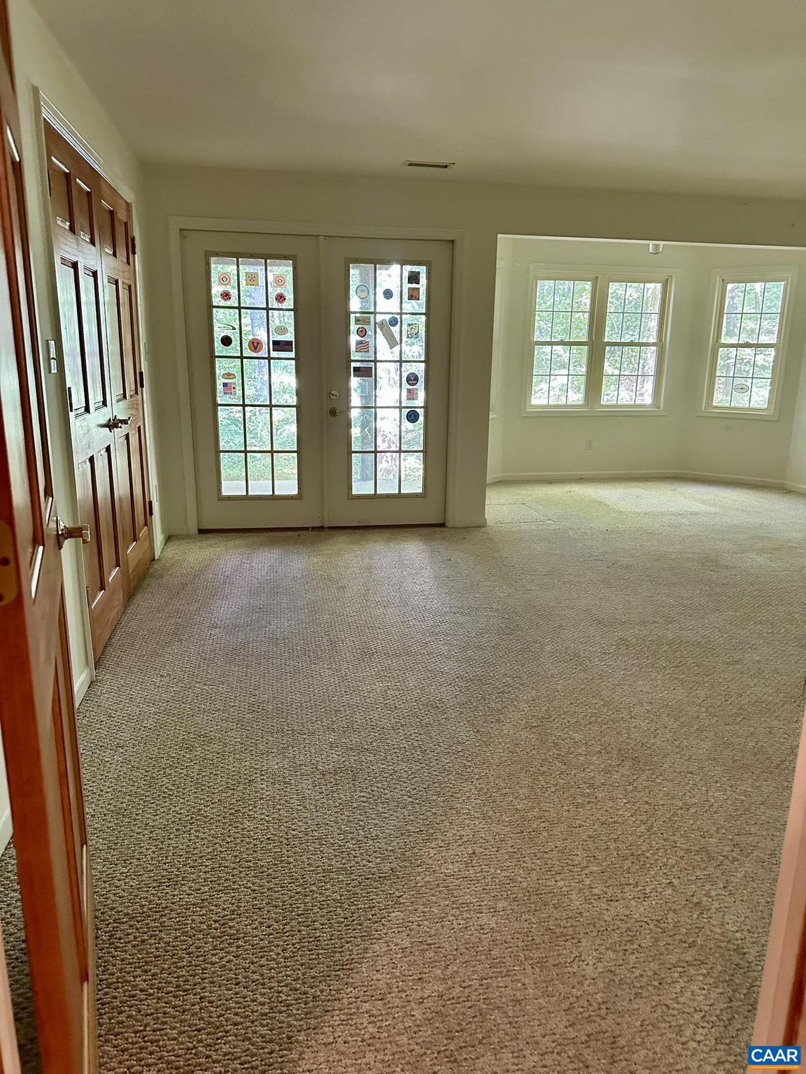 LAKE MONTICELLO - Residential