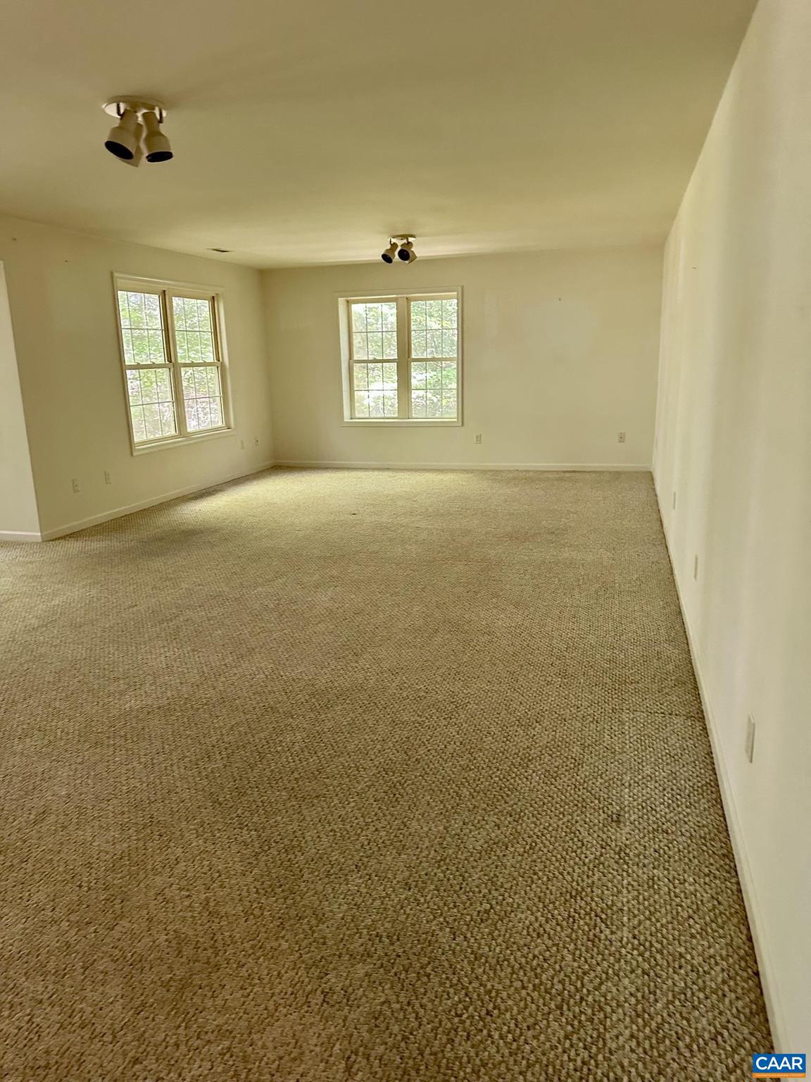 LAKE MONTICELLO - Residential