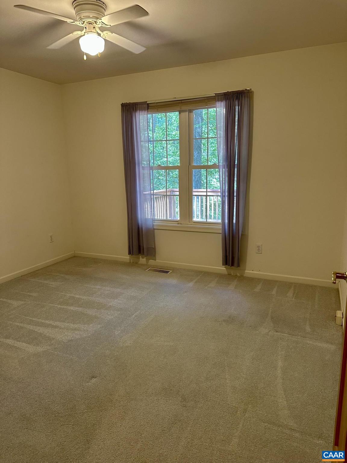 LAKE MONTICELLO - Residential