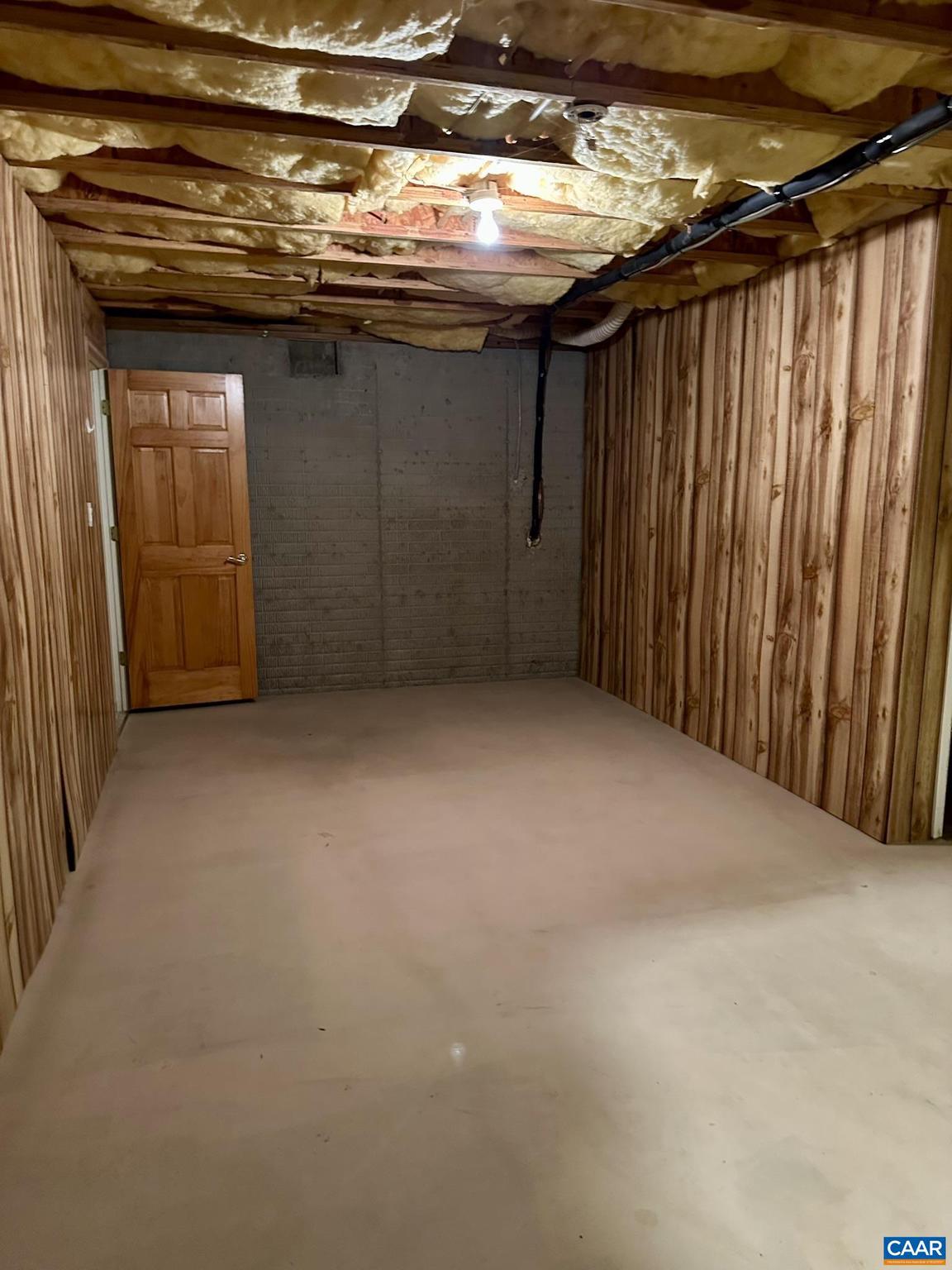 LAKE MONTICELLO - Residential