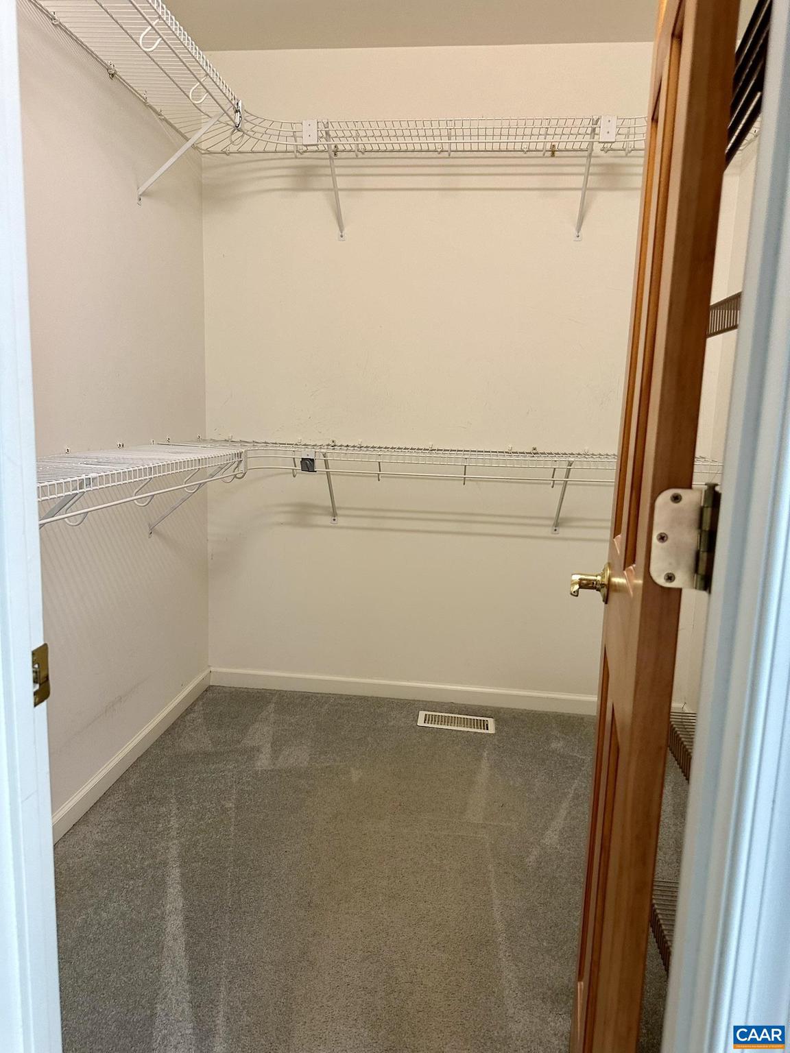 LAKE MONTICELLO - Residential