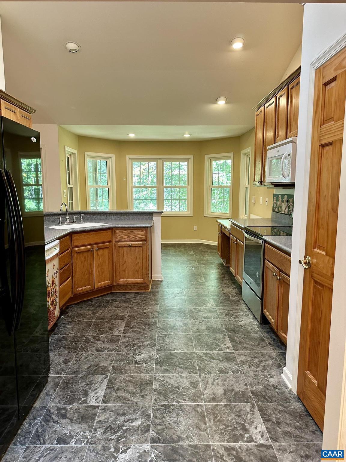 LAKE MONTICELLO - Residential