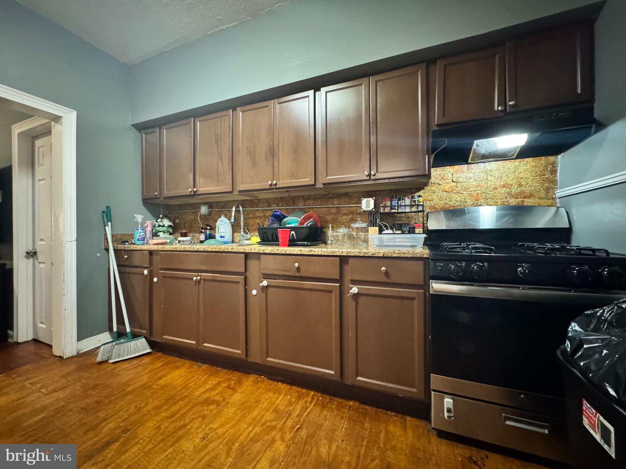 PORT RICHMOND - Residential