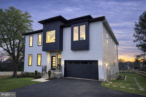 2613 BEACON HILL ROAD ALEXANDRIA VA 22306