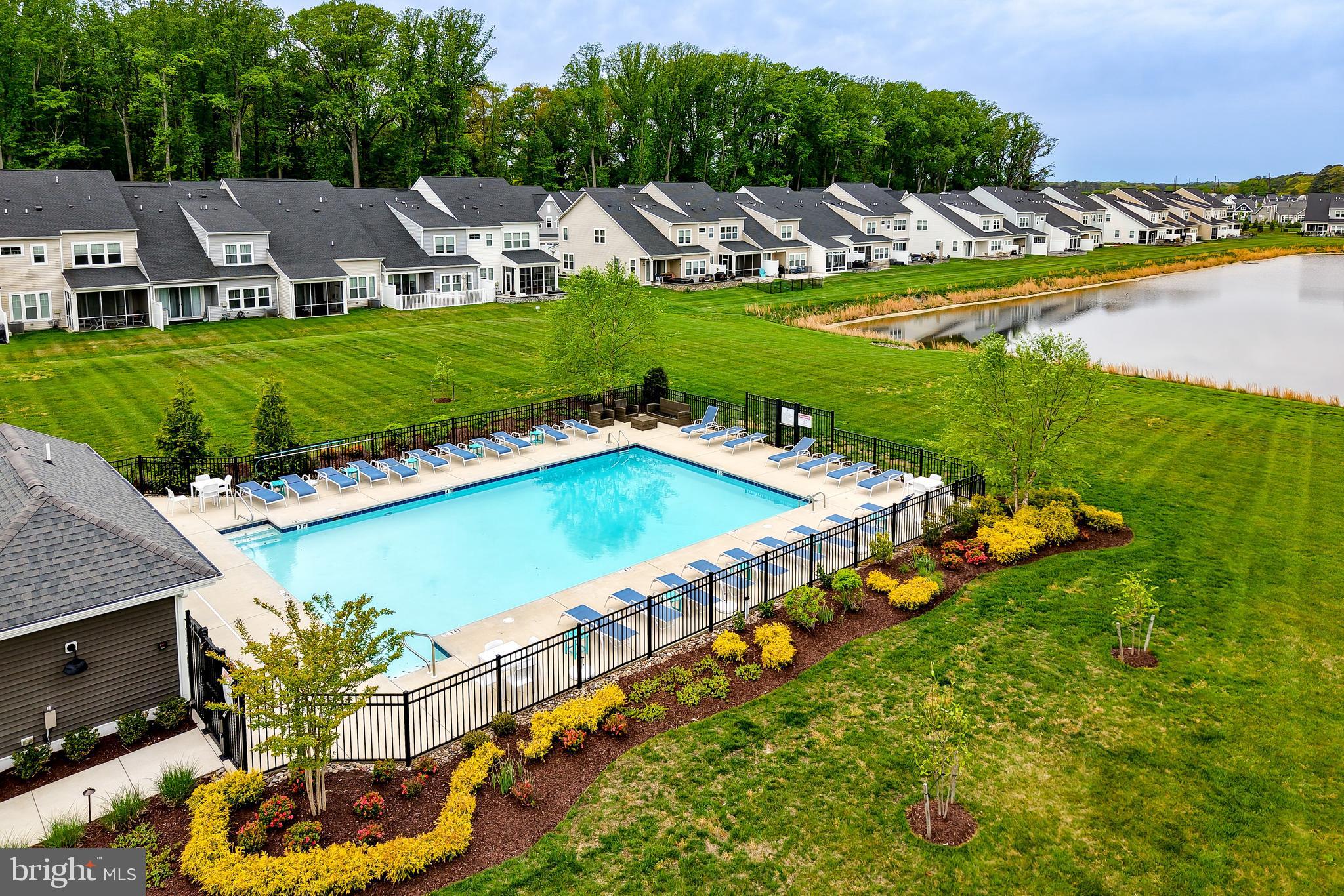 VILLAS AT WALDEN - Residential
