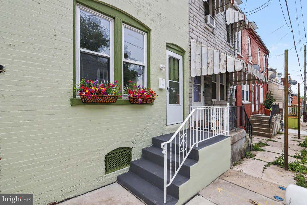 Photo of 428 Lafayette Street, LANCASTER, PA 17603 (MLS # PALA2093590)