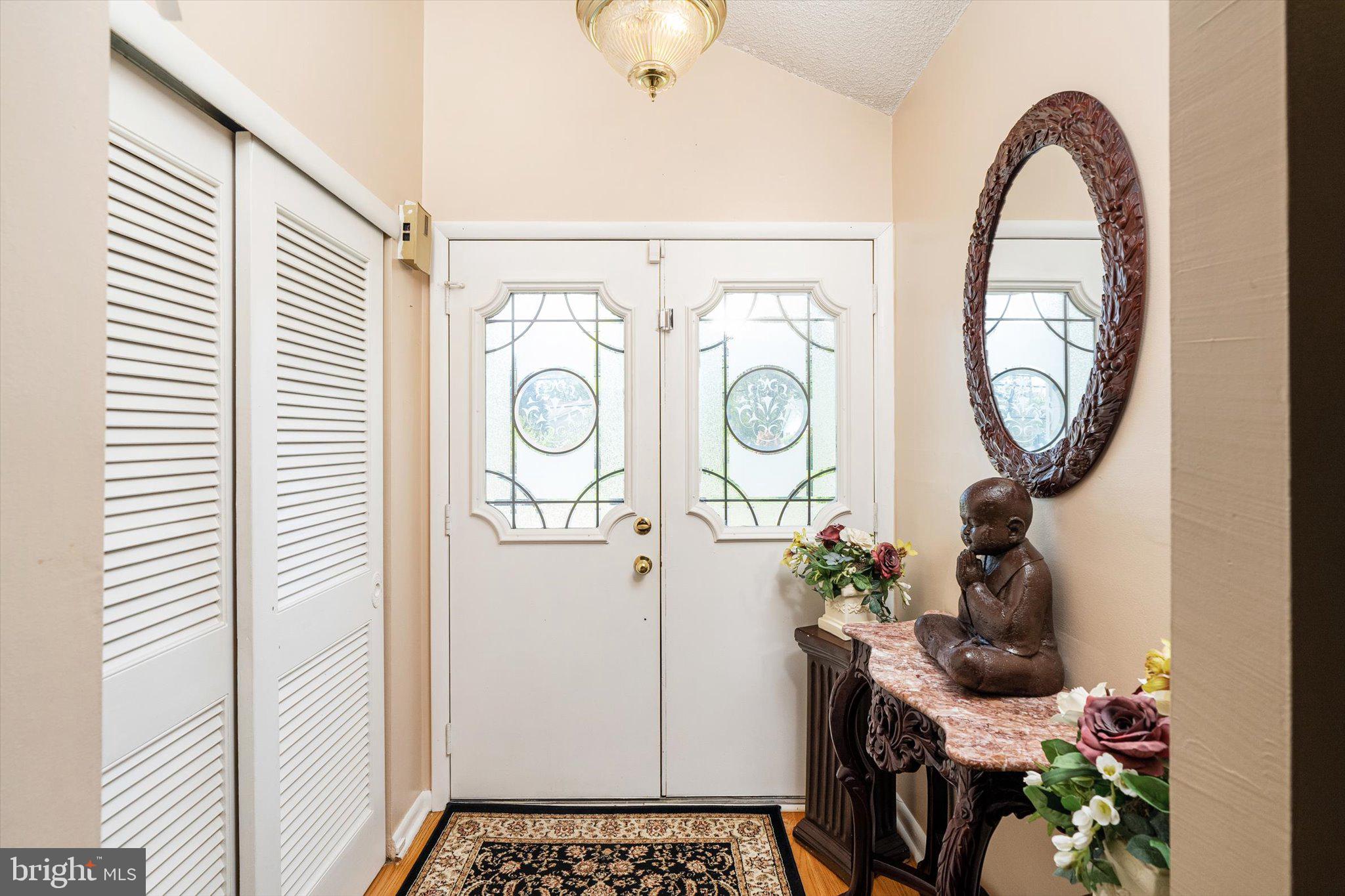 108 MANSFIELD BOULEVARD S
