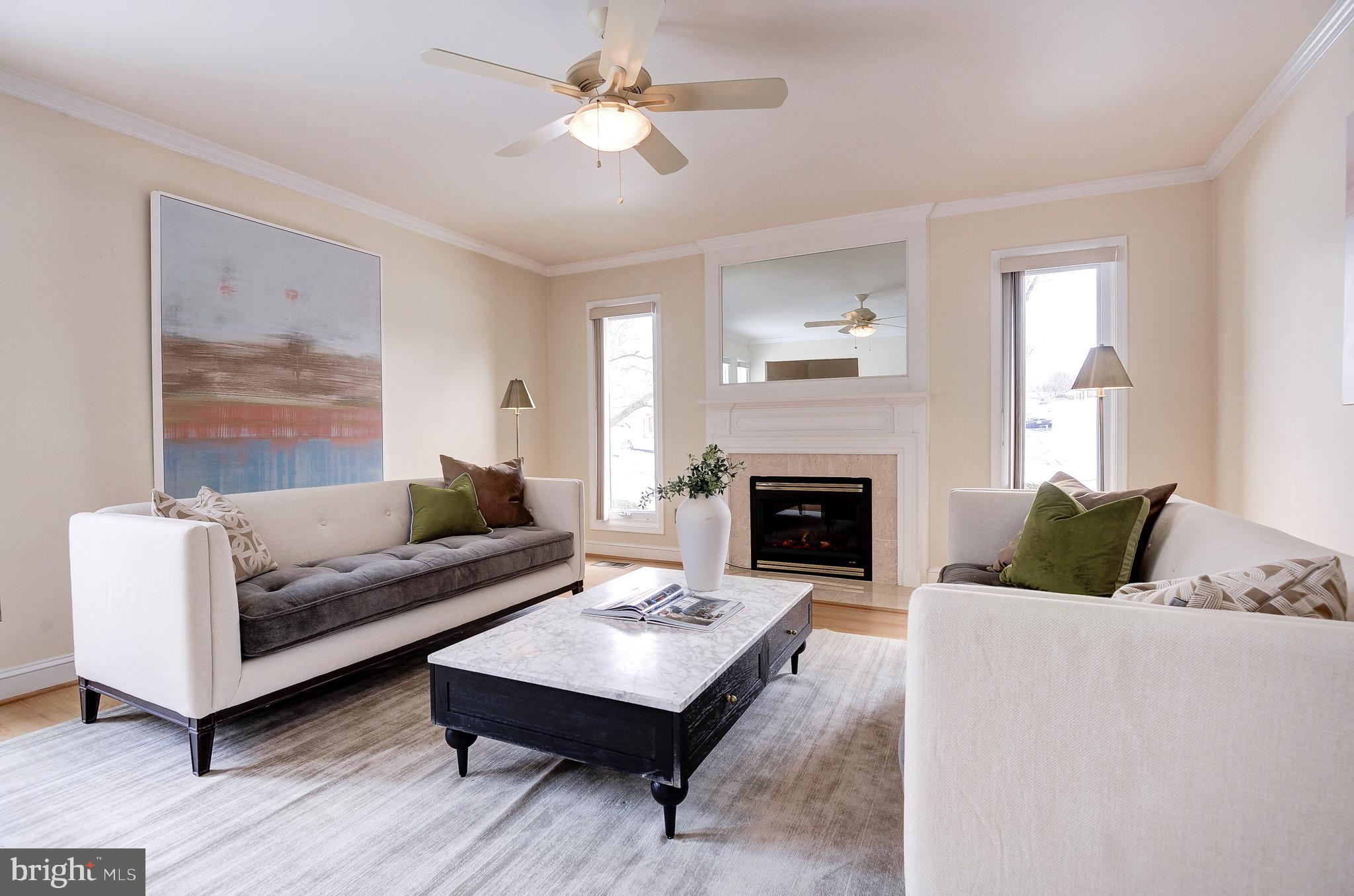 OAKTON MANOR - Residential