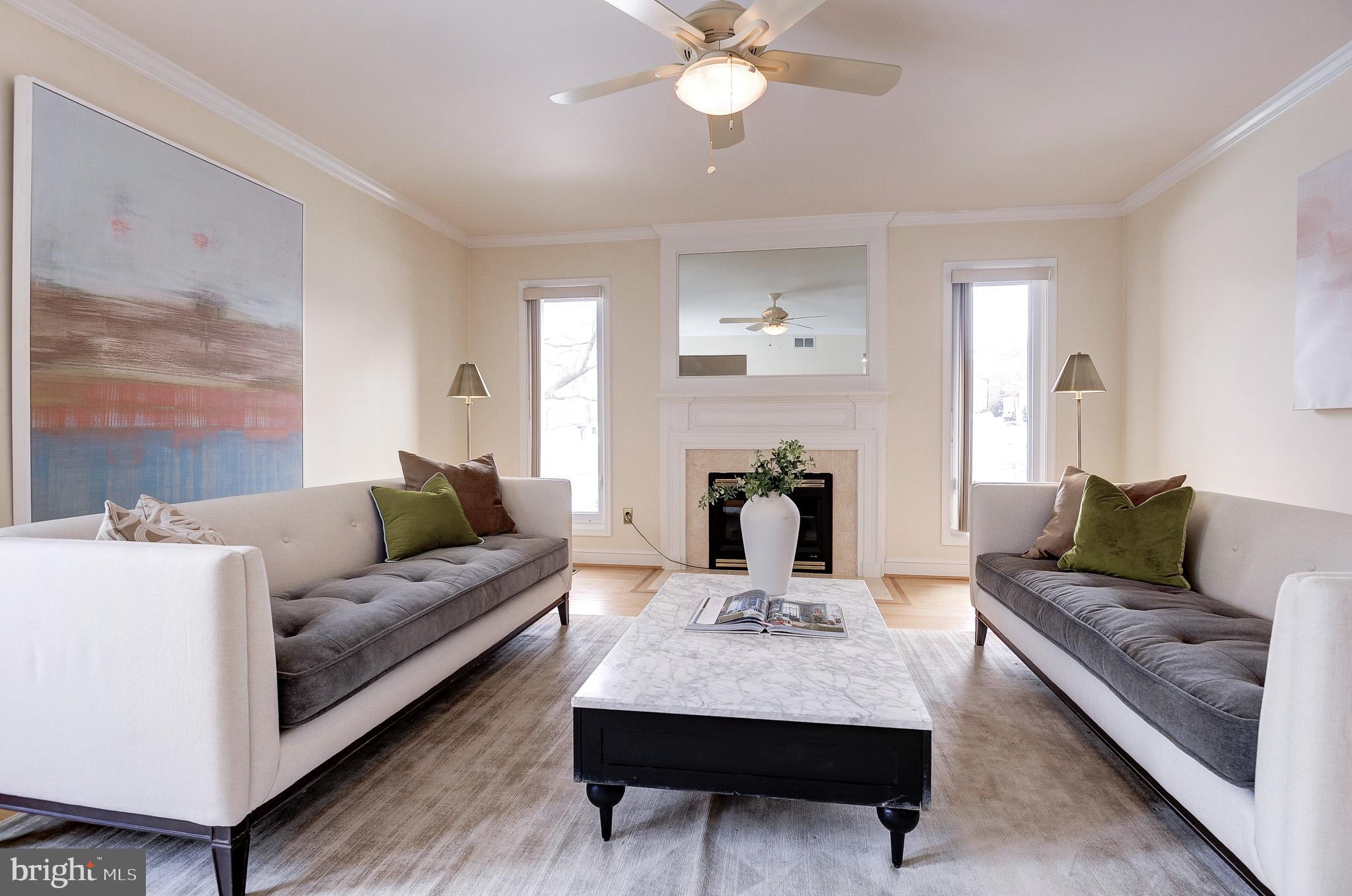 OAKTON MANOR - Residential