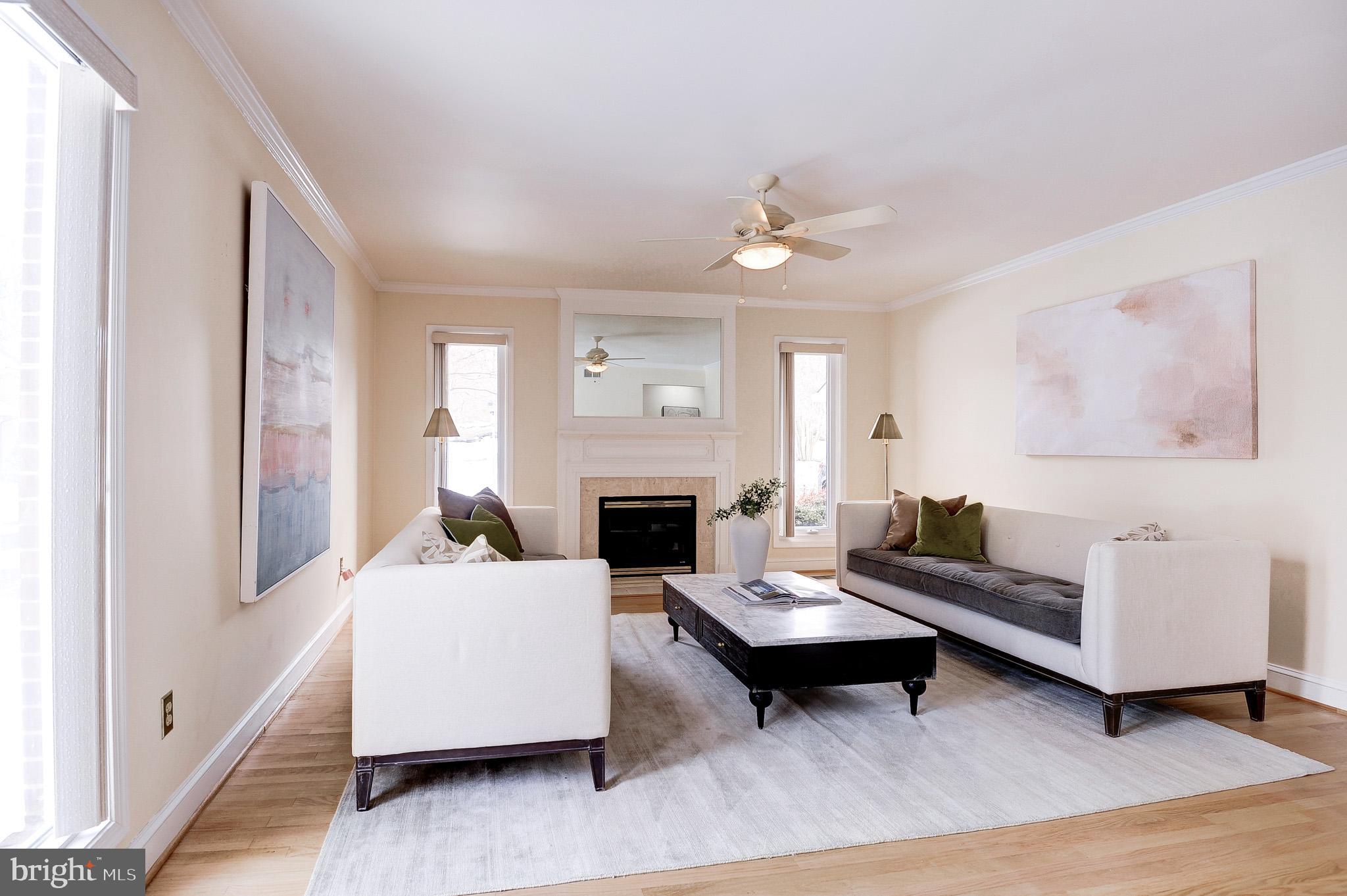 OAKTON MANOR - Residential