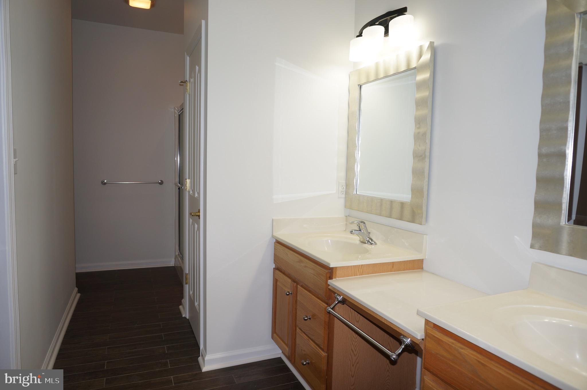 MEADOWVIEW VILLAGE - Residential