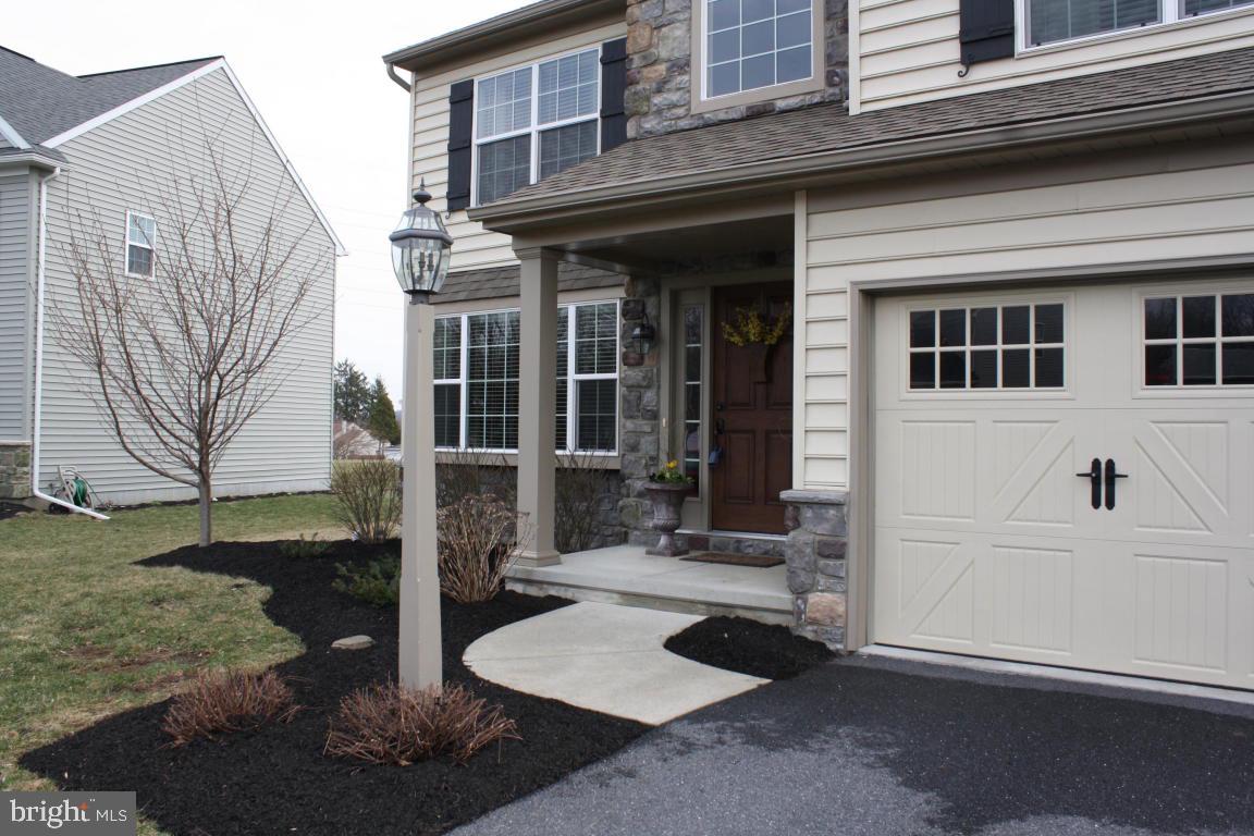 HEMPFIELD CROSSING - Residential