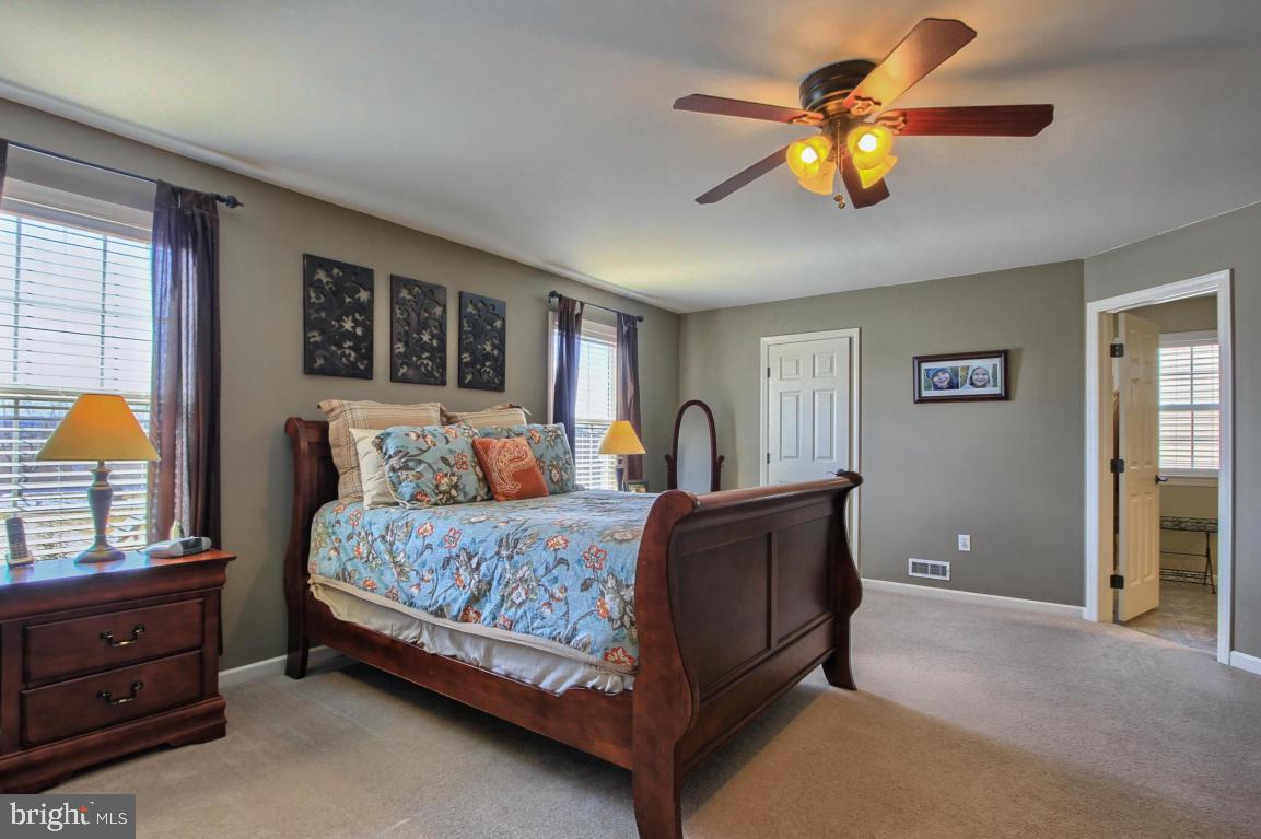 HEMPFIELD CROSSING - Residential