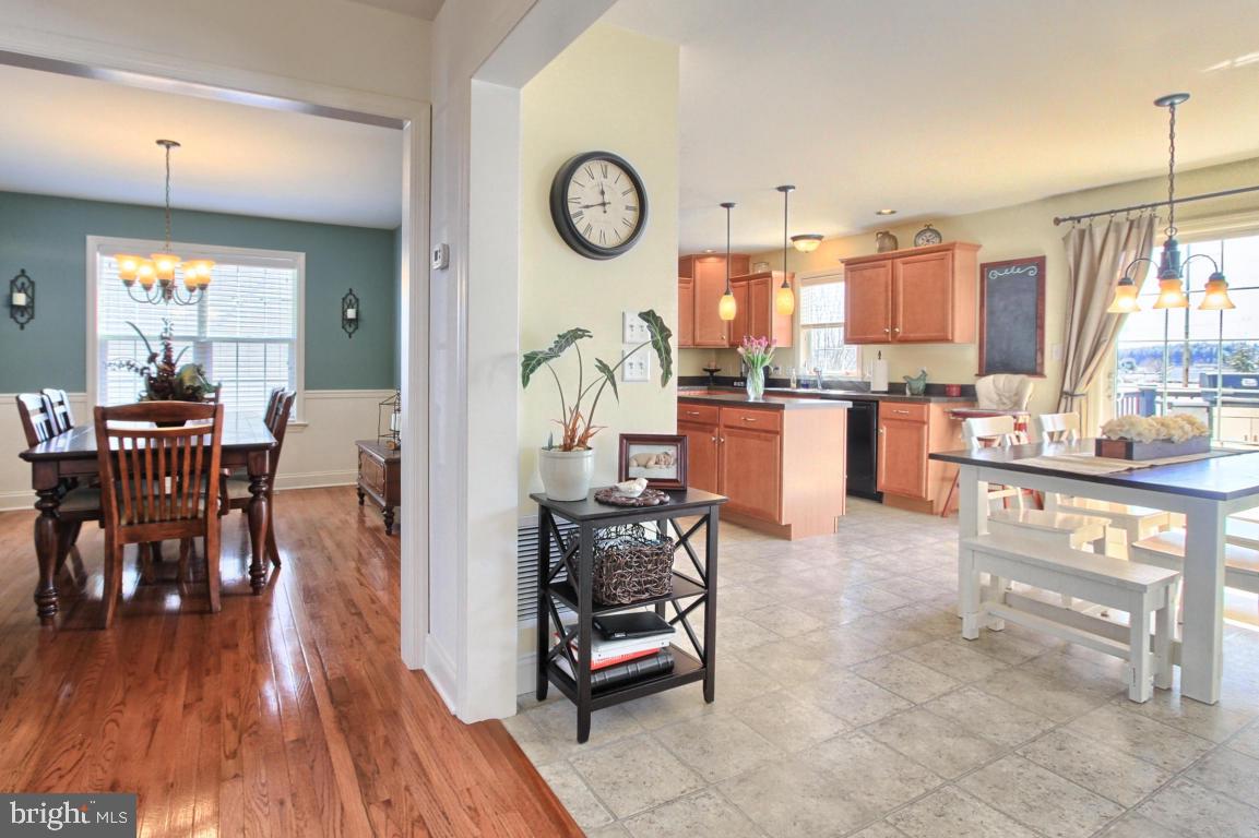 HEMPFIELD CROSSING - Residential