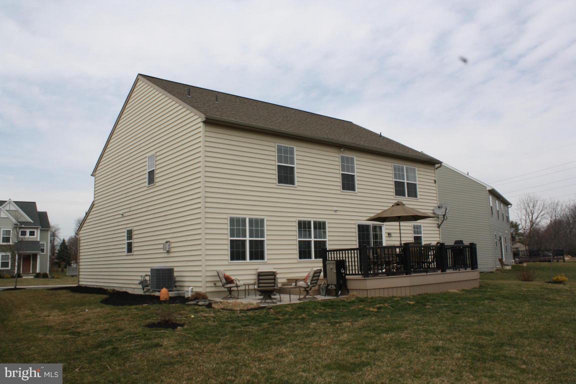 HEMPFIELD CROSSING - Residential
