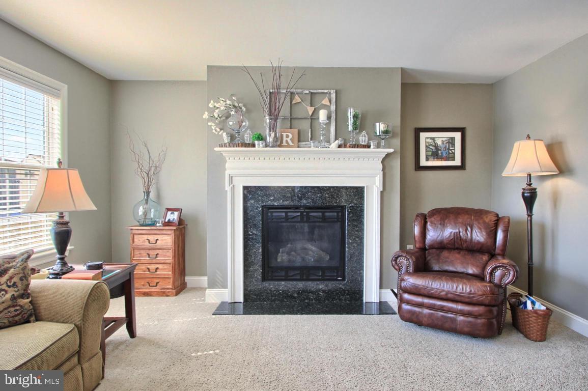 HEMPFIELD CROSSING - Residential