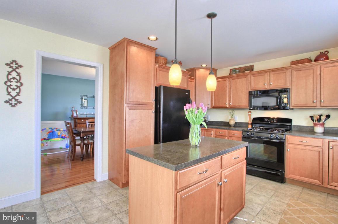 HEMPFIELD CROSSING - Residential